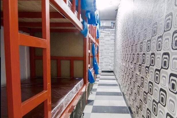 Vr Hostel สะพานควาย Bangkok Esterno foto